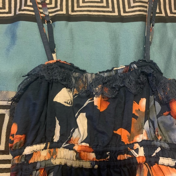 ABERCROMBIE KIDS.. BEAUTIFUL FLORAL TANK TOP! XL - Picture 3 of 4